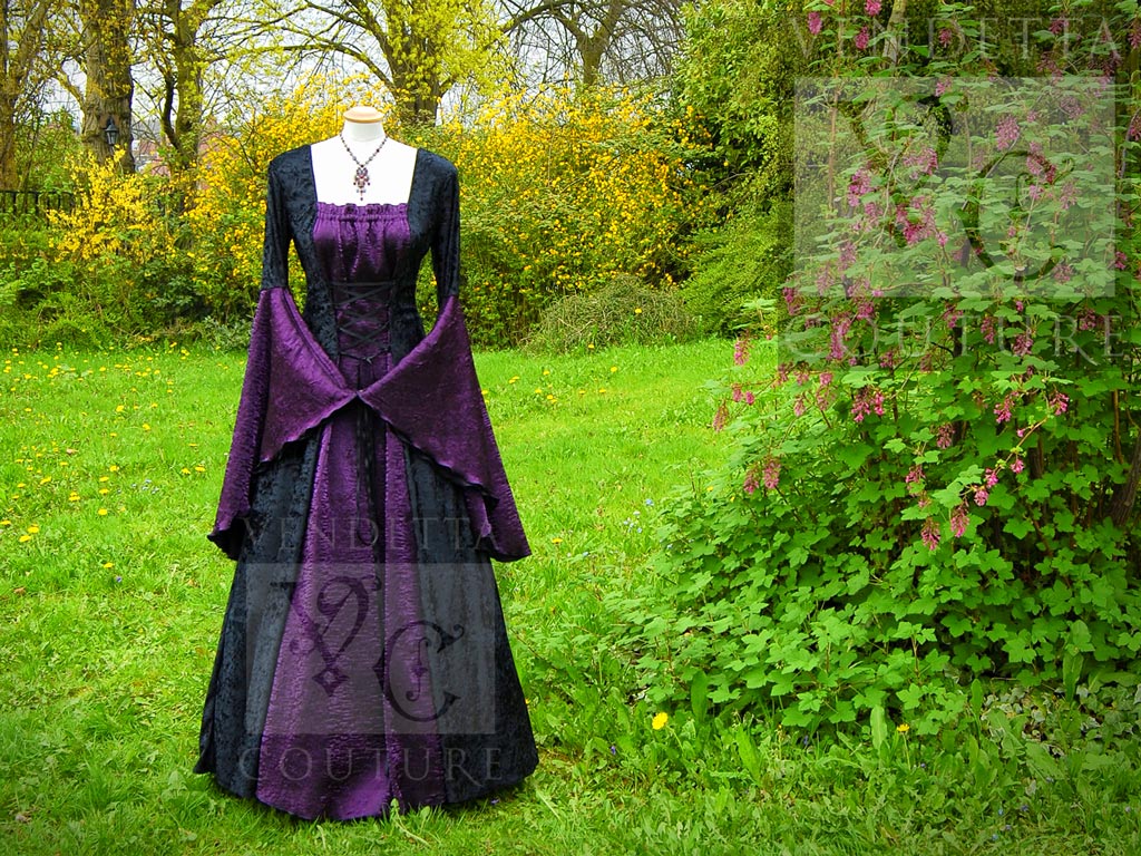 Medieval Dress Black Purple
