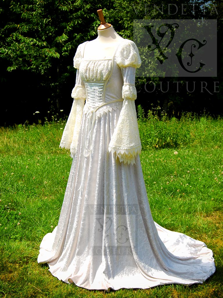 alternative style wedding dresses