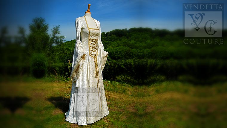 Lily-020 alternative wedding dress